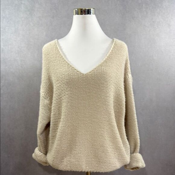 Cream Textured Knit V-Neck Sweater - Picture 1 of 5
